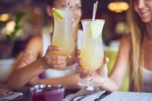 8 Best Bars in New Hampshire: 2024 Edition!