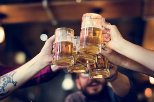 The 10 Best Neighborhood Bars in New Hampshire!